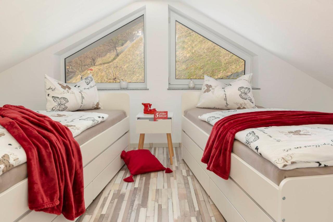 Holiday House Vikend Polzela ภายนอก รูปภาพ